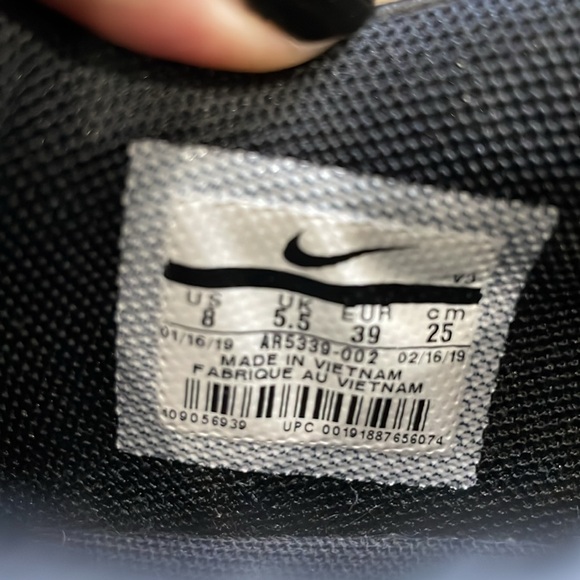 Nike Air Force 1 - Picture 4 of 4